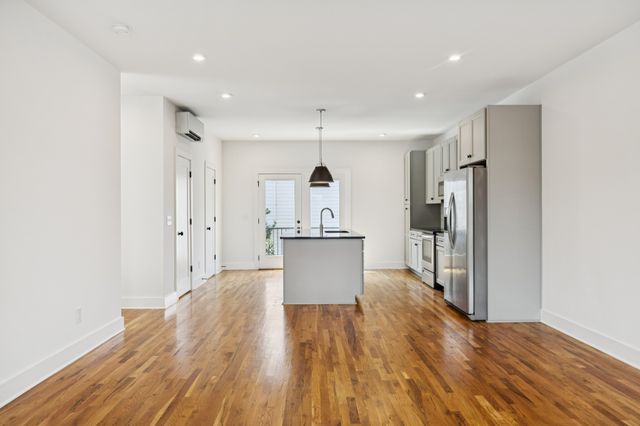 6006 Sterling St, Nashville, TN 37209