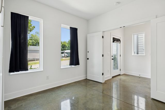 6006 Sterling St, Nashville, TN 37209