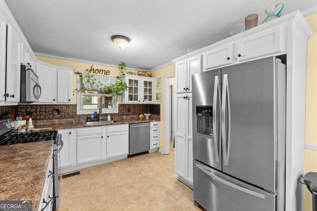 6326 South Skyline Drive, Douglasville, GA 30135