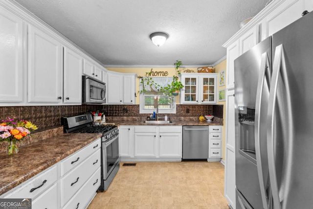 6326 South Skyline Drive, Douglasville, GA 30135