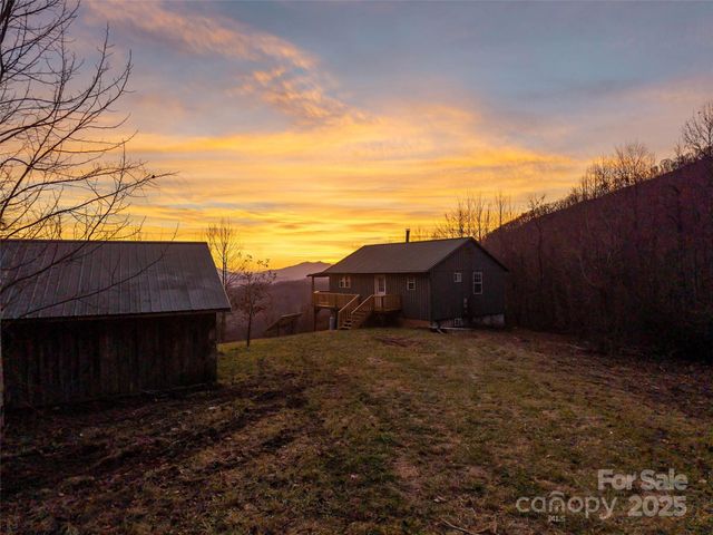 506 Rocky Acres Road, Canton, NC 28716