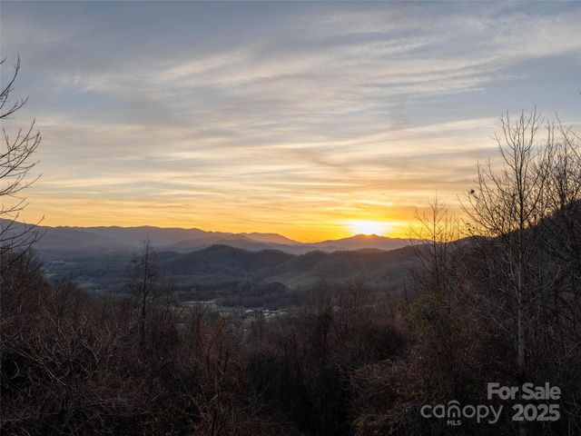 506 Rocky Acres Road, Canton, NC 28716