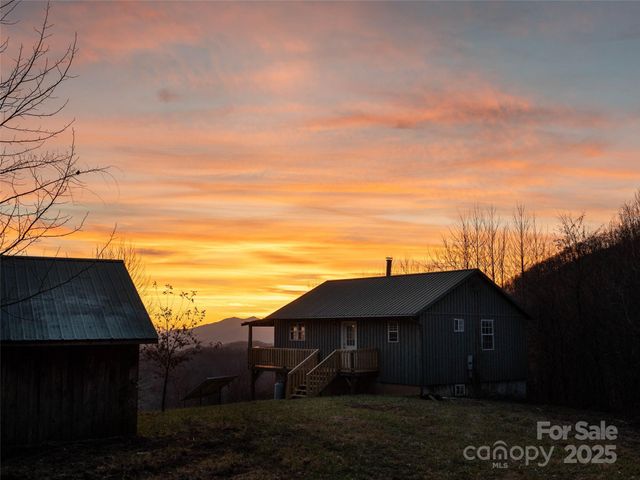 506 Rocky Acres Road, Canton, NC 28716