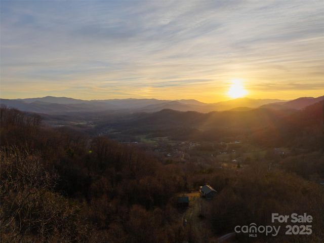 506 Rocky Acres Road, Canton, NC 28716