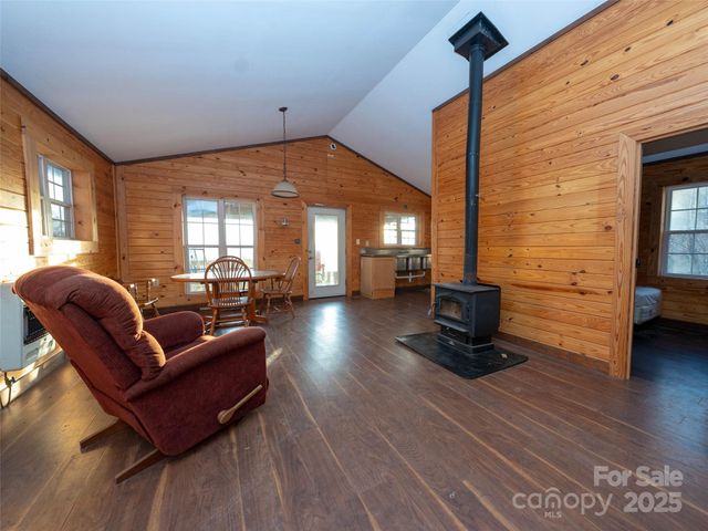 506 Rocky Acres Road, Canton, NC 28716