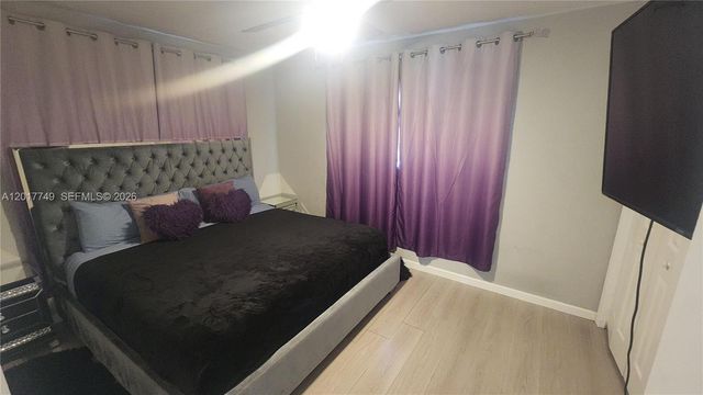 910 NW 17th Ave, Fort Lauderdale, FL 33311