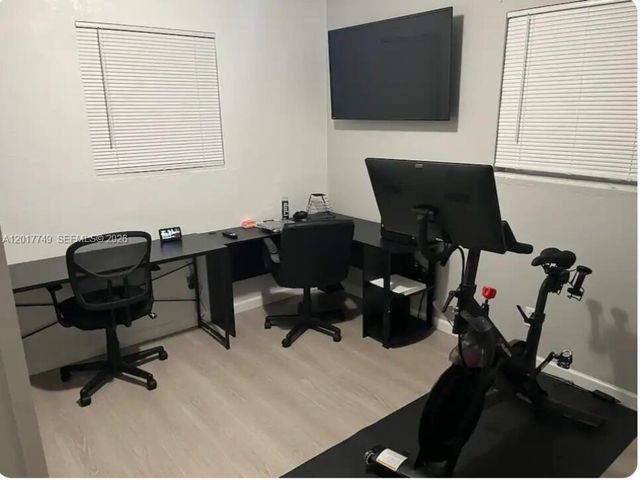 910 NW 17th Ave, Fort Lauderdale, FL 33311