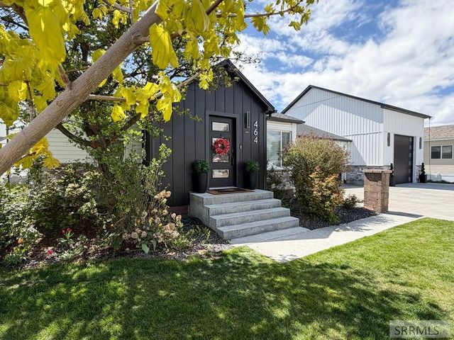 464 E 19th Street, Idaho Falls, ID 83404