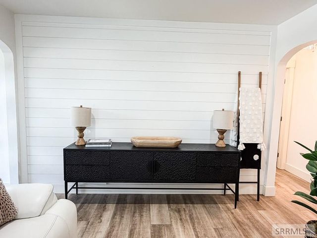 464 E 19th Street, Idaho Falls, ID 83404