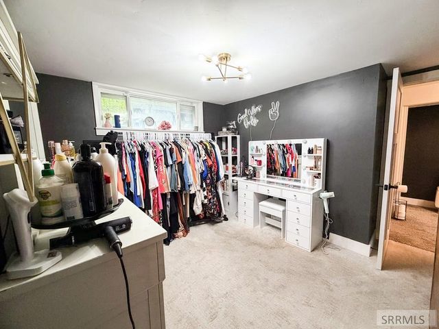 464 E 19th Street, Idaho Falls, ID 83404