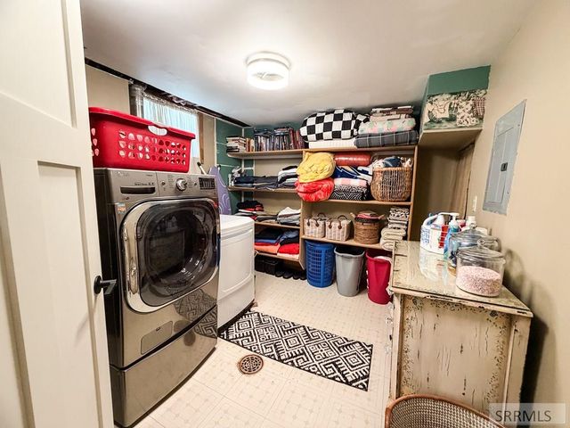 464 E 19th Street, Idaho Falls, ID 83404