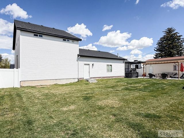 464 E 19th Street, Idaho Falls, ID 83404