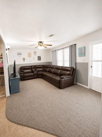 116 Oleander Street, Lake Jackson, TX 77566