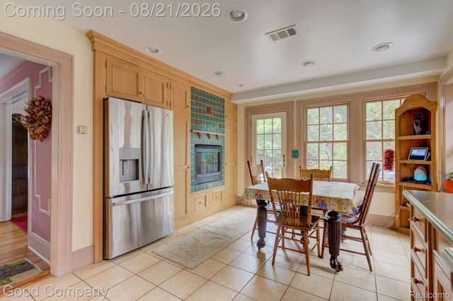 23 Hanover Road, Pleasant Ridge, MI 48069