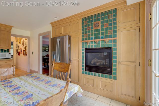 23 Hanover Road, Pleasant Ridge, MI 48069