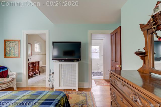 23 Hanover Road, Pleasant Ridge, MI 48069