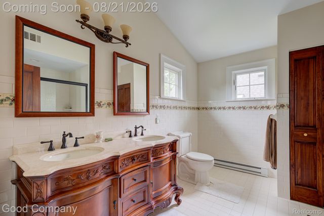 23 Hanover Road, Pleasant Ridge, MI 48069