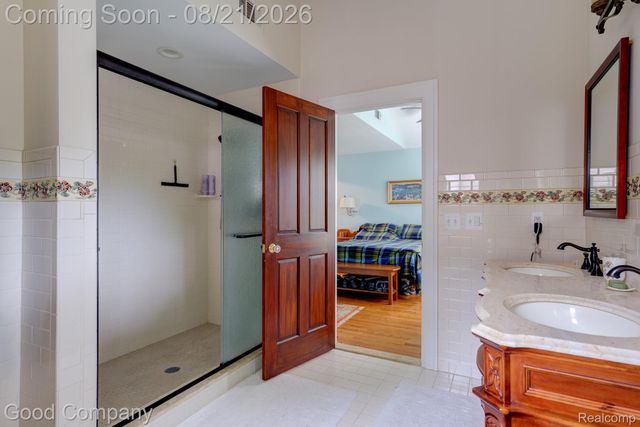 23 Hanover Road, Pleasant Ridge, MI 48069