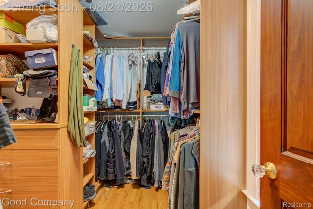 23 Hanover Road, Pleasant Ridge, MI 48069