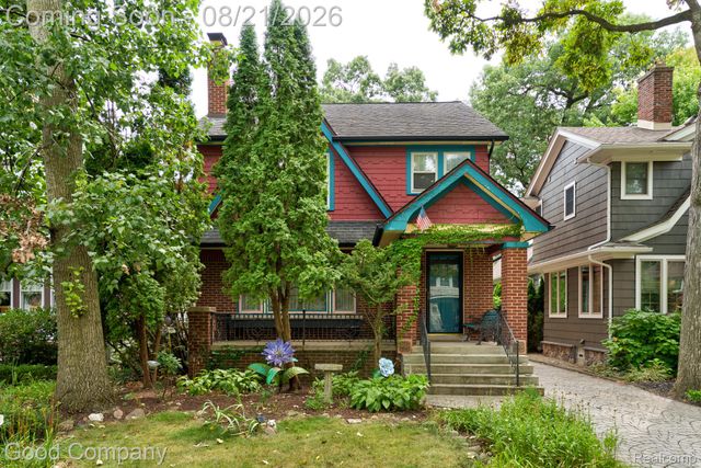 23 Hanover Road, Pleasant Ridge, MI 48069