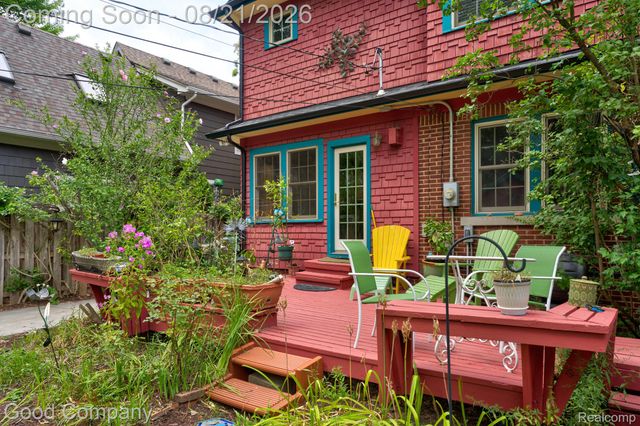 23 Hanover Road, Pleasant Ridge, MI 48069