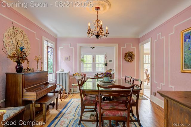 23 Hanover Road, Pleasant Ridge, MI 48069