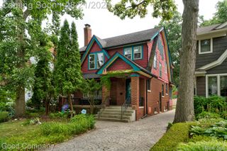 23 Hanover Road, Pleasant Ridge, MI 48069