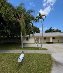 2653 SW 51st St 1, Fort Lauderdale, FL 33312