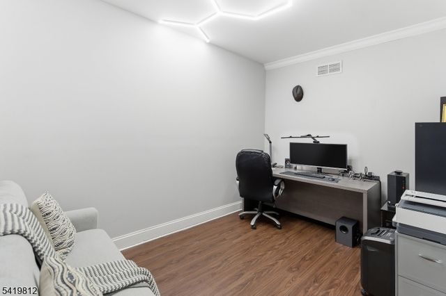 104 Hockenbury Dr, Glen Gardner Boro, NJ 08826