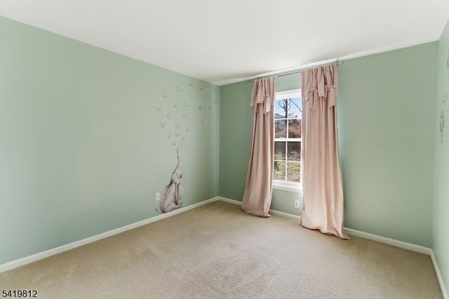 104 Hockenbury Dr, Glen Gardner Boro, NJ 08826