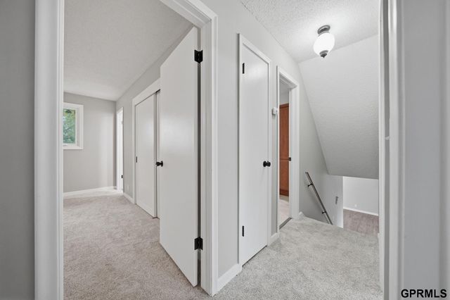 14227 Woolworth Circle, Omaha, NE 68144