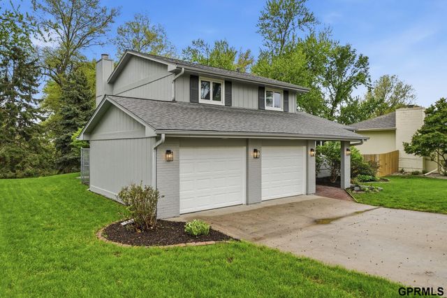 14227 Woolworth Circle, Omaha, NE 68144