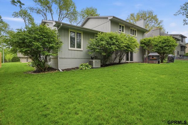 14227 Woolworth Circle, Omaha, NE 68144