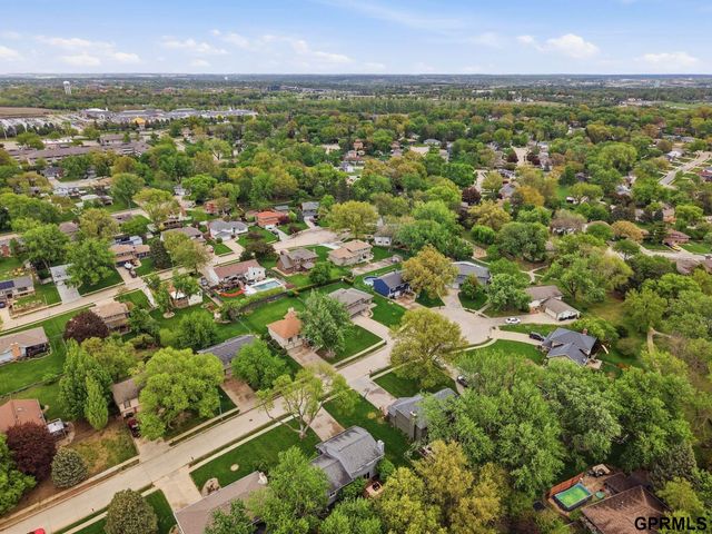 14227 Woolworth Circle, Omaha, NE 68144
