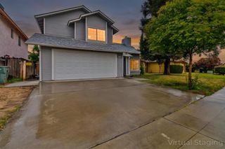 2244 N Prospect Avenue, Fresno, CA 93722