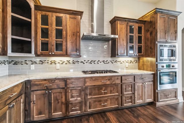 2004 BIG SPRING, Canyon Lake, TX 78133