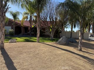 25907 New Chicago, Hemet, CA 92544