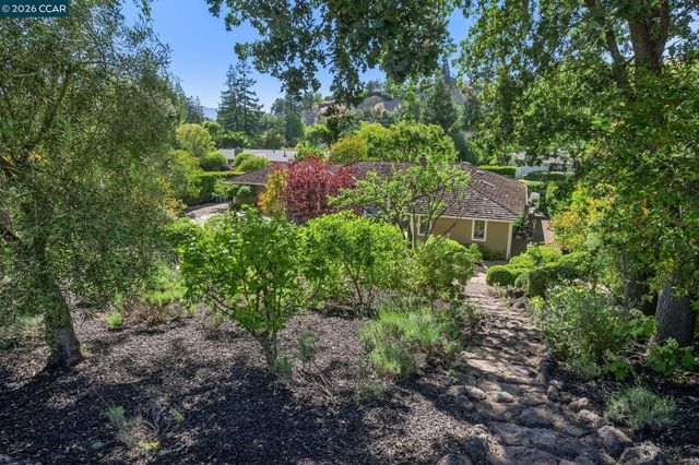 3211 Stone Valley Road, Alamo, CA 94507