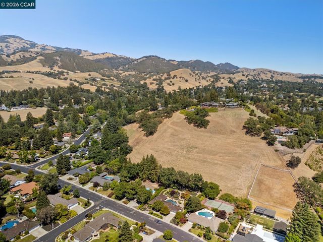 3211 Stone Valley Road, Alamo, CA 94507
