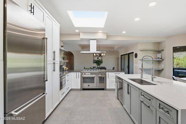 5700 N Paseo Otono, Tucson, AZ 85750
