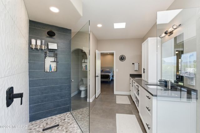 5700 N Paseo Otono, Tucson, AZ 85750
