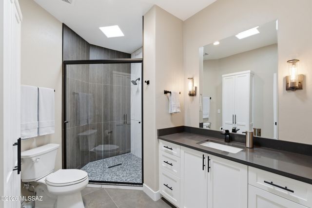 5700 N Paseo Otono, Tucson, AZ 85750