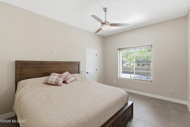 5700 N Paseo Otono, Tucson, AZ 85750