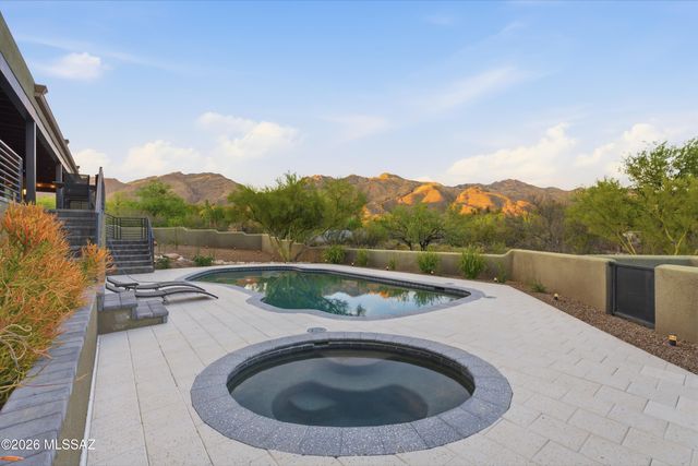 5700 N Paseo Otono, Tucson, AZ 85750