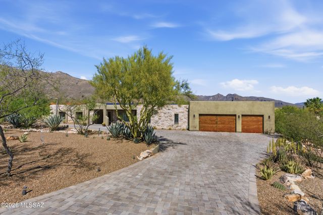 5700 N Paseo Otono, Tucson, AZ 85750