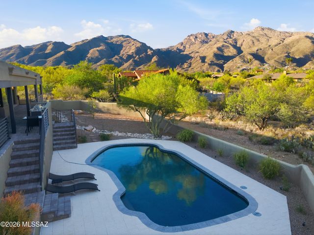5700 N Paseo Otono, Tucson, AZ 85750