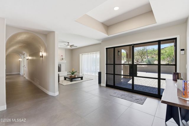 5700 N Paseo Otono, Tucson, AZ 85750