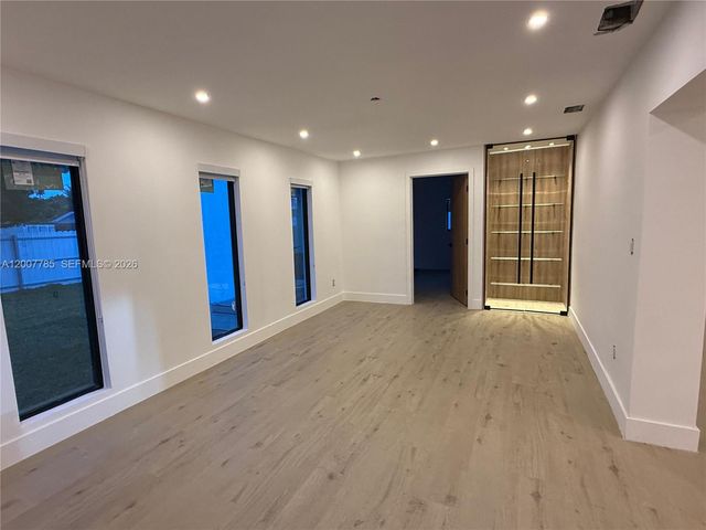 12810 SW 18th St, Miami, FL 33175