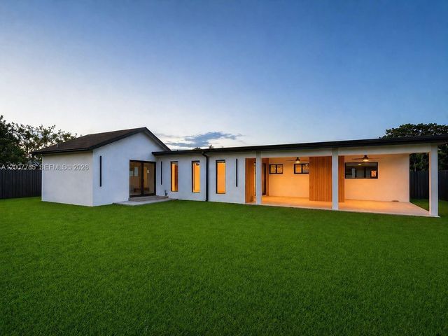 12810 SW 18th St, Miami, FL 33175