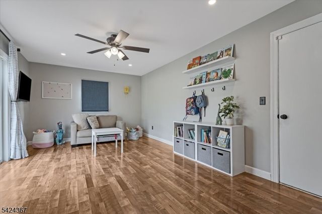 25 Jay St, Roxbury Twp., NJ 07876